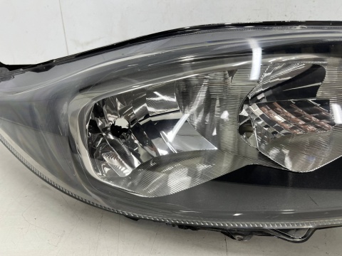 Lampa reflektor Ford Fiesta VI MK7 LIFT 12-17r. prawa przednia prawy przód zwykła c1bb-13w029-ad Lampa reflektor Ford Fiesta VI MK7 LIFT 12-17r. prawa przednia prawy przód zwykła c1bb-13w029-ad