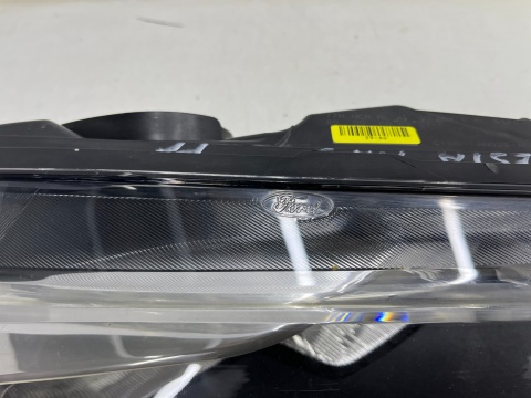 Lampa reflektor Ford Fiesta VI MK7 LIFT 12-17r. prawa przednia prawy przód zwykła c1bb-13w029-ad Lampa reflektor Ford Fiesta VI MK7 LIFT 12-17r. prawa przednia prawy przód zwykła c1bb-13w029-ad