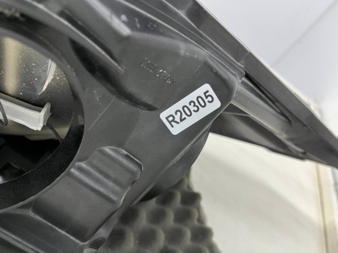 Lampa reflektor Ford Fiesta VI MK7 LIFT 12-17r. prawa przednia prawy przód zwykła c1bb-13w029-ad Lampa reflektor Ford Fiesta VI MK7 LIFT 12-17r. prawa przednia prawy przód zwykła c1bb-13w029-ad