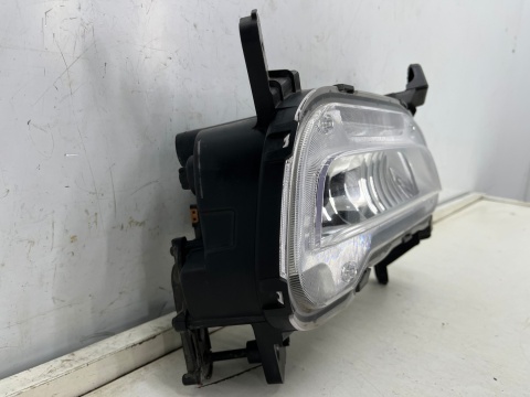Lampa reflektor Hyundai H1 II H-1 II H200 Starex TQ LIFT 17-23r. PRAWY przedni halogen swiatło przeciwmgielne oryginalne Lampa reflektor Hyundai H1 II H-1 II H200 Starex TQ LIFT 17-23r. PRAWY przedni halogen swiatło przeciwmgielne oryginalne
