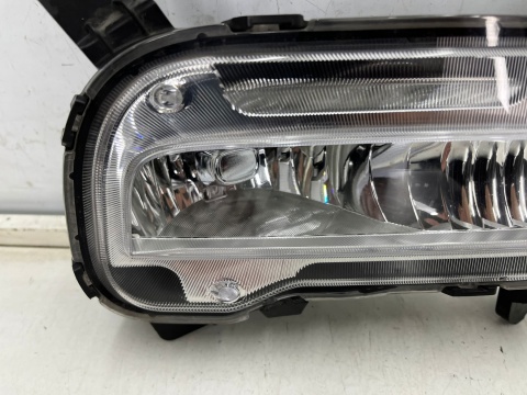 Lampa reflektor Hyundai H1 II H-1 II H200 Starex TQ LIFT 17-23r. PRAWY przedni halogen swiatło przeciwmgielne oryginalne Lampa reflektor Hyundai H1 II H-1 II H200 Starex TQ LIFT 17-23r. PRAWY przedni halogen swiatło przeciwmgielne oryginalne