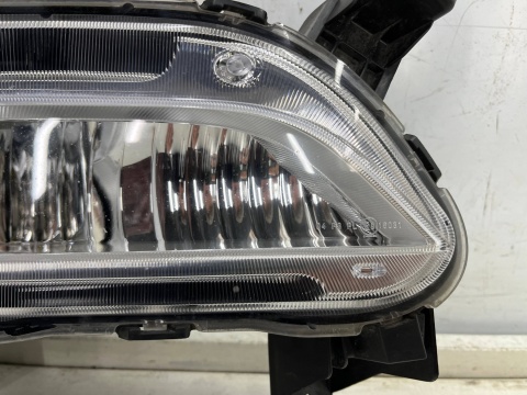 Lampa reflektor Hyundai H1 II H-1 II H200 Starex TQ LIFT 17-23r. PRAWY przedni halogen swiatło przeciwmgielne oryginalne Lampa reflektor Hyundai H1 II H-1 II H200 Starex TQ LIFT 17-23r. PRAWY przedni halogen swiatło przeciwmgielne oryginalne