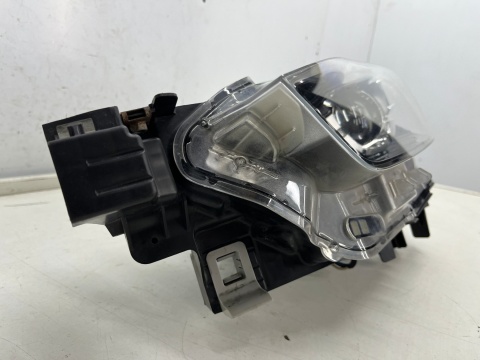 Lampa reflektor Mazda CX3 CX-3 14-21r. lewa przednia SOCZEWKA lewy przód zwykła d10e-51040 Lampa reflektor Mazda CX3 CX-3 14-21r. lewa przednia SOCZEWKA lewy przód zwykła d10e-51040