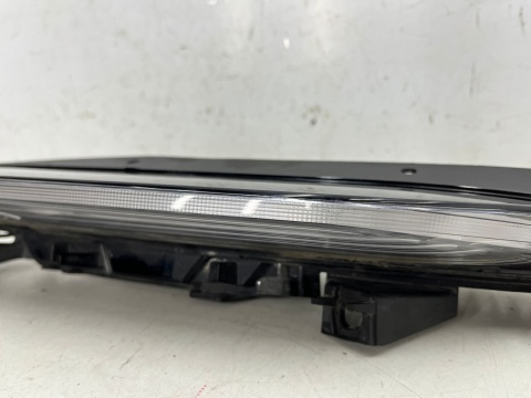 Lampa reflektor Porsche Macan I GTS Lift 95b 21r.- PRAWY kierunkowskaz przedni halogen LED DRL prawy przód 95b953042a Lampa reflektor Porsche Macan I GTS Lift 95b 21r.- PRAWY kierunkowskaz przedni halogen LED DRL prawy przód 95b953042a
