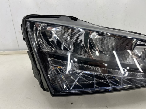 Lampa reflektor Skoda Scala 19-23r. PRAWA przednia LED + H7 CRYSTAL LIGHTING Europa oryginal prawy przód 657941016 Lampa reflektor Skoda Scala 19-23r. PRAWA przednia LED + H7 CRYSTAL LIGHTING Europa oryginal prawy przód 657941016