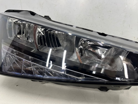 Lampa reflektor Skoda Scala 19-23r. PRAWA przednia LED + H7 CRYSTAL LIGHTING Europa oryginal prawy przód 657941016 Lampa reflektor Skoda Scala 19-23r. PRAWA przednia LED + H7 CRYSTAL LIGHTING Europa oryginal prawy przód 657941016