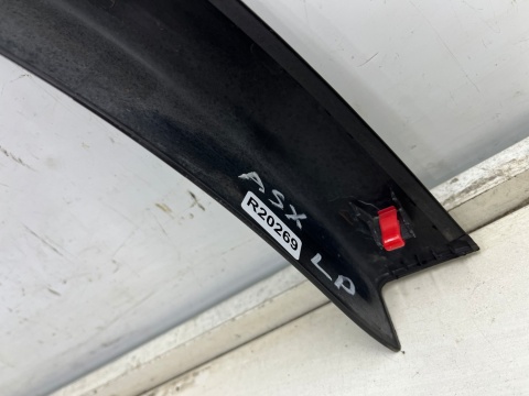 Listwa Mitsubishi ASX I 10-22r. lewy przedni rant nadkola błotnika zderzaka nakładka lewy przód 5220k207 Listwa Mitsubishi ASX I 10-22r. lewy przedni rant nadkola błotnika zderzaka nakładka lewy przód 5220k207