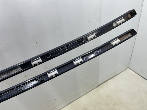 Listwa dachowa BMW F44 Gran Coupe 19-24r. dachowa prawa lewa nakładka KOMPLET z zaślepkami Listwa dachowa BMW F44 Gran Coupe 19-24r. dachowa prawa lewa nakładka KOMPLET z zaślepkami