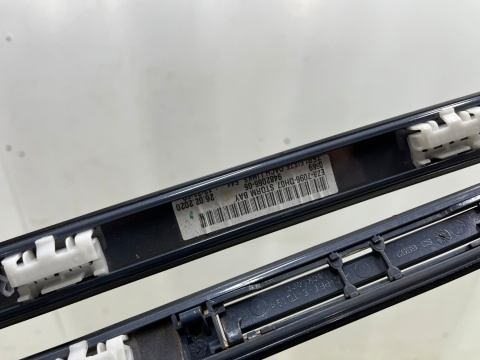 Listwa dachowa BMW F44 Gran Coupe 19-24r. dachowa prawa lewa nakładka KOMPLET z zaślepkami Listwa dachowa BMW F44 Gran Coupe 19-24r. dachowa prawa lewa nakładka KOMPLET z zaślepkami