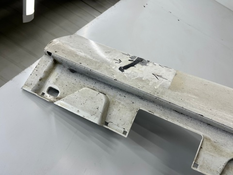 Listwa progowa Mercedes w213 s213 E-klasa 16-23r. sedan kombi LEWA nakładka progowa progu zewnętrzna lewy próg a2136908304 Listwa progowa Mercedes w213 s213 E-klasa 16-23r. sedan kombi LEWA nakładka progowa progu zewnętrzna lewy próg a2136908304