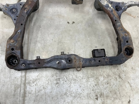 Belka silnika Hyundai Grandeur IV 05-11r. kołyska wózek sanki wahacze drążek Belka silnika Hyundai Grandeur IV 05-11r. kołyska wózek sanki wahacze drążek