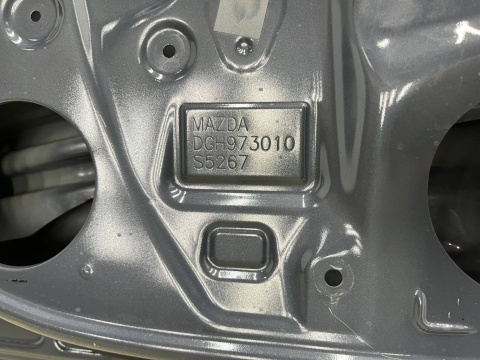 Drzwi Mazda CX-30 CX30 19r.- lewe tylne lewy tył DGH973010 Drzwi Mazda CX-30 CX30 19r.- lewe tylne lewy tył DGH973010