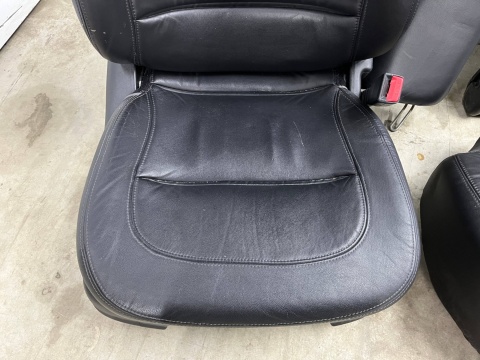 Fotele Hyundai Grandeur IV 05-11r. kanapa skóra KOMPLET elektryczne podgrzewane z pamięcią AIRBAGami EUROPA Fotele Hyundai Grandeur IV 05-11r. kanapa skóra KOMPLET elektryczne podgrzewane z pamięcią AIRBAGami EUROPA