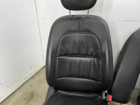 Fotele Hyundai Grandeur IV 05-11r. kanapa skóra KOMPLET elektryczne podgrzewane z pamięcią AIRBAGami EUROPA Fotele Hyundai Grandeur IV 05-11r. kanapa skóra KOMPLET elektryczne podgrzewane z pamięcią AIRBAGami EUROPA