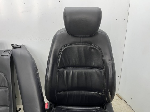 Fotele Hyundai Grandeur IV 05-11r. kanapa skóra KOMPLET elektryczne podgrzewane z pamięcią AIRBAGami EUROPA Fotele Hyundai Grandeur IV 05-11r. kanapa skóra KOMPLET elektryczne podgrzewane z pamięcią AIRBAGami EUROPA