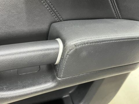 Tapicerka Hyundai Grandeur IV 05-11r. boczki drzwi KOMPLET prawy lewy tył przód boczek Tapicerka Hyundai Grandeur IV 05-11r. boczki drzwi KOMPLET prawy lewy tył przód boczek