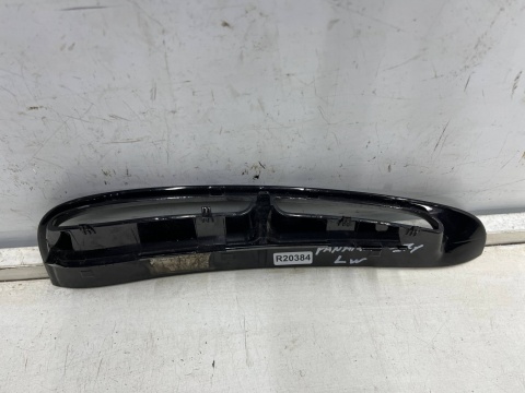 Listwa Porsche Panamera II 971 16-23r. LEWA kratka błotnika zaślepka nakładka 971854775 Listwa Porsche Panamera II 971 16-23r. LEWA kratka błotnika zaślepka nakładka 971854775
