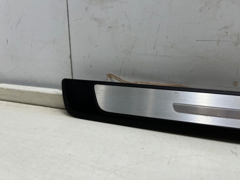 Nakładka progu Audi RS5 II 8w F5 17-24r. lewa listwa progowa wewnętrzna LED podświetlana 8w6947417b Nakładka progu Audi RS5 II 8w F5 17-24r. lewa listwa progowa wewnętrzna LED podświetlana 8w6947417b