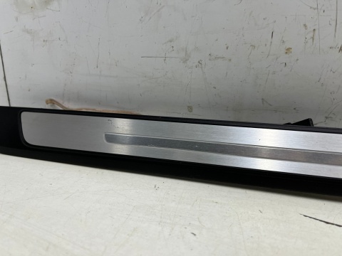 Nakładka progu Audi RS5 II 8w F5 17-24r. lewa listwa progowa wewnętrzna LED podświetlana 8w6947417b Nakładka progu Audi RS5 II 8w F5 17-24r. lewa listwa progowa wewnętrzna LED podświetlana 8w6947417b