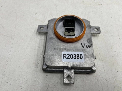 Przetwornica VW Golf Passat Polo Touareg Audi Q5 Q3 A3 A4 Octavia prawy lewy moduł sterownik reflektora ksenon xenon 8K0941597B Przetwornica VW Golf Passat Polo Touareg Audi Q5 Q3 A3 A4 Octavia prawy lewy moduł sterownik reflektora ksenon xenon 8K0941597B