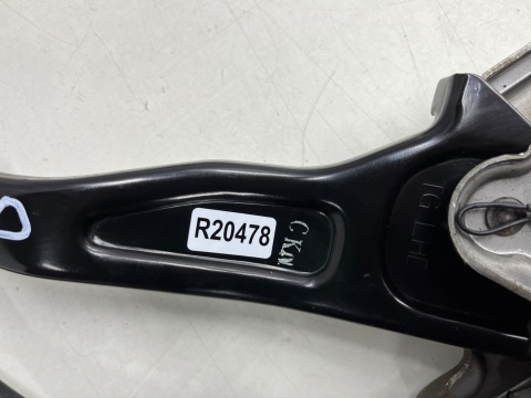 Ręczny Hyundai Grandeur IV 05-11r. dźwignia pedał hamulca ręcznego linka Ręczny Hyundai Grandeur IV 05-11r. dźwignia pedał hamulca ręcznego linka