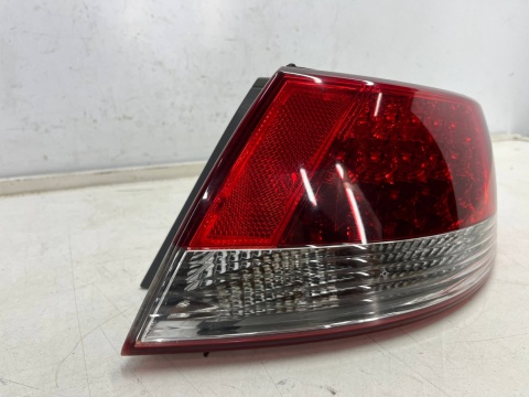 Lampa Hyundai Grandeur IV 05-10r. prawa tylna LED w błotnik ORYGINALNA prawy tył Europa 92402-3lo Lampa Hyundai Grandeur IV 05-10r. prawa tylna LED w błotnik ORYGINALNA prawy tył Europa 92402-3lo