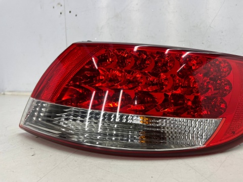 Lampa Hyundai Grandeur IV 05-10r. prawa tylna LED w błotnik ORYGINALNA prawy tył Europa 92402-3lo Lampa Hyundai Grandeur IV 05-10r. prawa tylna LED w błotnik ORYGINALNA prawy tył Europa 92402-3lo