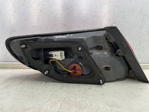 Lampa Hyundai Grandeur IV 05-10r. prawa tylna LED w błotnik ORYGINALNA prawy tył Europa 92402-3lo Lampa Hyundai Grandeur IV 05-10r. prawa tylna LED w błotnik ORYGINALNA prawy tył Europa 92402-3lo