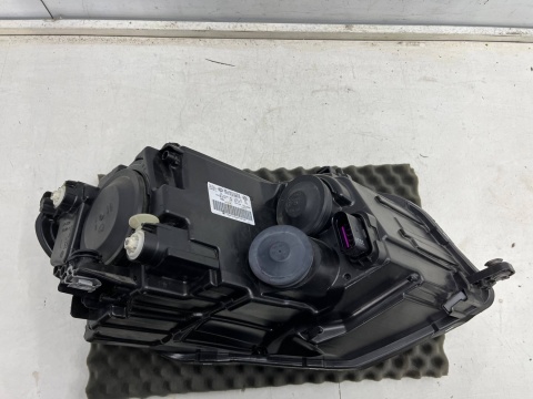 Lampa reflektor VW Caddy III 3 Lift 15-20r. LEWA przednia zwykła H4 w21/5w h21w lewy przód 2k1941015b Lampa reflektor VW Caddy III 3 Lift 15-20r. LEWA przednia zwykła H4 w21/5w h21w lewy przód 2k1941015b