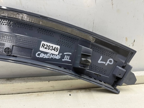 Listwa Porsche Cayenne III 9y 17r.- kolor m7k LEWY przedni rant nadkola ZDERZAKA nakładka lewy przód 9y0853717n Listwa Porsche Cayenne III 9y 17r.- kolor m7k LEWY przedni rant nadkola ZDERZAKA nakładka lewy przód 9y0853717n