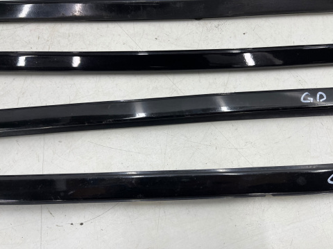Listwa dachowa Hyundai Grandeur IV 05-11r. dachowa prawa lewa nakładka listwa zgarniająca szyby przedniej KOMPLET Listwa dachowa Hyundai Grandeur IV 05-11r. dachowa prawa lewa nakładka listwa zgarniająca szyby przedniej KOMPLET