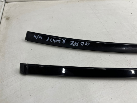 Listwa dachowa Hyundai Grandeur IV 05-11r. dachowa prawa lewa nakładka listwa zgarniająca szyby przedniej KOMPLET Listwa dachowa Hyundai Grandeur IV 05-11r. dachowa prawa lewa nakładka listwa zgarniająca szyby przedniej KOMPLET