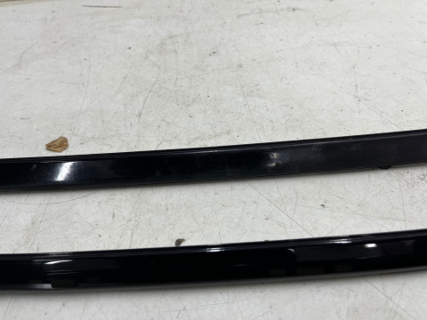 Listwa dachowa Hyundai Grandeur IV 05-11r. dachowa prawa lewa nakładka listwa zgarniająca szyby przedniej KOMPLET Listwa dachowa Hyundai Grandeur IV 05-11r. dachowa prawa lewa nakładka listwa zgarniająca szyby przedniej KOMPLET