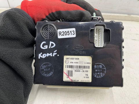 Moduł komfortu Hyundai Grandeur IV 05-11r. sterownik komputer 95400-3l100 Moduł komfortu Hyundai Grandeur IV 05-11r. sterownik komputer 95400-3l100