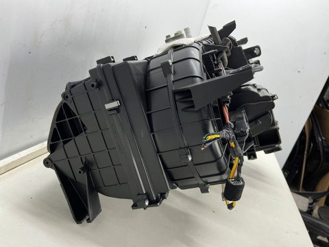Nagrzewnica Hyundai Grandeur IV 05-11r. kompletna dmuchawa opornica obudowa chłodnicy wody parownik klimatyzacji EUROPA Nagrzewnica Hyundai Grandeur IV 05-11r. kompletna dmuchawa opornica obudowa chłodnicy wody parownik klimatyzacji EUROPA