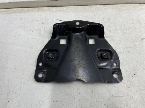 Pas przedni Skoda Superb 3 III 15-24r. wzmocnienie mocowanie górne zamka maski łącznik 3v0805489b Pas przedni Skoda Superb 3 III 15-24r. wzmocnienie mocowanie górne zamka maski łącznik 3v0805489b