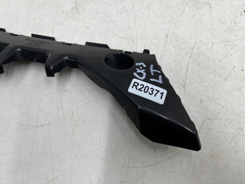 Ślizg Mazda CX-3 CX3 14-21r. lewe tylne mocowanie wspornik uchwyt zderzaka lewy tył d10j502j1 Ślizg Mazda CX-3 CX3 14-21r. lewe tylne mocowanie wspornik uchwyt zderzaka lewy tył d10j502j1