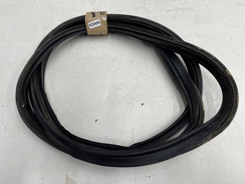 Uszczelka Hyundai Grandeur IV 05-11r. guma klapy bagażnika karoseryjna wewnętrzna NIE USZKODZONA Uszczelka Hyundai Grandeur IV 05-11r. guma klapy bagażnika karoseryjna wewnętrzna NIE USZKODZONA