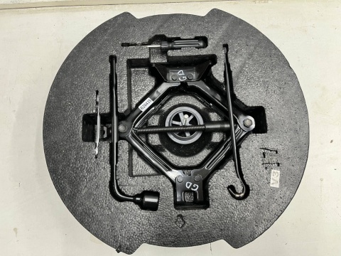 Wkład koła zapasowego Hyundai Grandeur IV Sonata NF 05-11r. winda klucz zestaw narzędzi bagażnika styropian 09149-3k300 Wkład koła zapasowego Hyundai Grandeur IV Sonata NF 05-11r. winda klucz zestaw narzędzi bagażnika styropian 09149-3k300