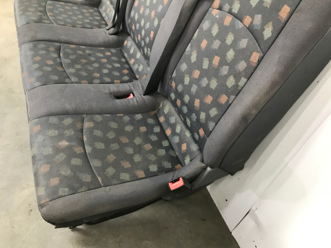 Fotele Mercedes Vito W639 Viano 03-14r. 8 osobowy kanapa trzeci 3 rząd komfort komplet ORYGINALNE Fotele Mercedes Vito W639 Viano 03-14r. 8 osobowy kanapa trzeci 3 rząd komfort komplet ORYGINALNE