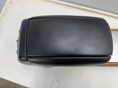 Tunel środkowy Hyundai Grandeur IV 05-11r. podłokietnik uchwyt na kubki 