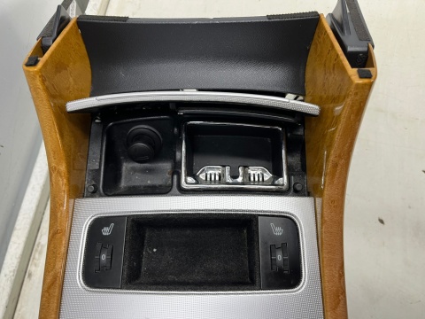 Tunel środkowy Hyundai Grandeur IV 05-11r. podłokietnik uchwyt na kubki 