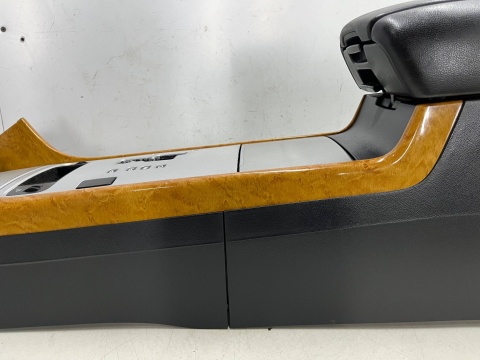 Tunel środkowy Hyundai Grandeur IV 05-11r. podłokietnik uchwyt na kubki 