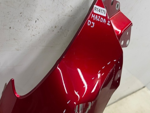 Błotnik Mazda 2 DJ 14r.- prawy przedni prawy przód Błotnik Mazda 2 DJ 14r.- prawy przedni prawy przód