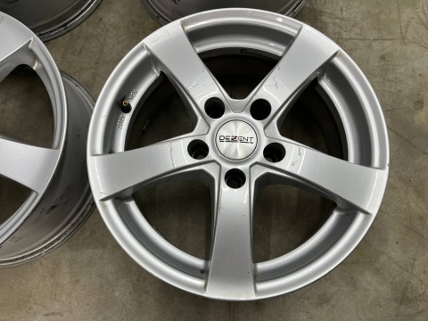 Felga Hyundai 7jx16 ET40 5x114,3 felgi aluminiowe 16 cali KOMPLET Dezent TS8987 Felga Hyundai 7jx16 ET40 5x114,3 felgi aluminiowe 16 cali KOMPLET Dezent TS8987