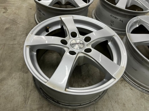 Felga Hyundai 7jx16 ET40 5x114,3 felgi aluminiowe 16 cali KOMPLET Dezent TS8987 Felga Hyundai 7jx16 ET40 5x114,3 felgi aluminiowe 16 cali KOMPLET Dezent TS8987