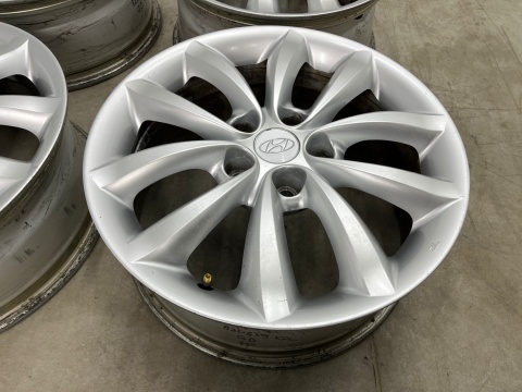 Felga Hyundai Grandeur IV 05-11r. 7jx17 ET38,5 5x114,3 felgi aluminiowe 17 cali oryginalne KOMPLET 52910-3l260 Felga Hyundai Grandeur IV 05-11r. 7jx17 ET38,5 5x114,3 felgi aluminiowe 17 cali oryginalne KOMPLET 52910-3l260