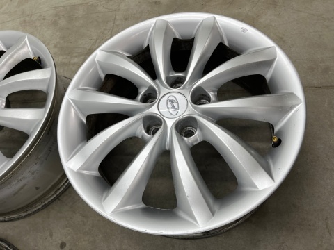 Felga Hyundai Grandeur IV 05-11r. 7jx17 ET38,5 5x114,3 felgi aluminiowe 17 cali oryginalne KOMPLET 52910-3l260 Felga Hyundai Grandeur IV 05-11r. 7jx17 ET38,5 5x114,3 felgi aluminiowe 17 cali oryginalne KOMPLET 52910-3l260