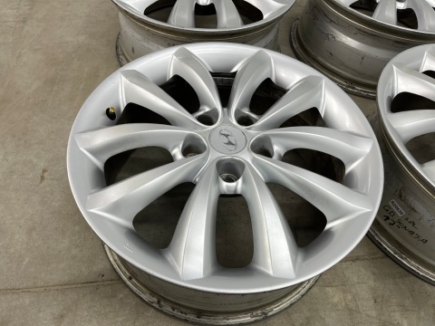 Felga Hyundai Grandeur IV 05-11r. 7jx17 ET38,5 5x114,3 felgi aluminiowe 17 cali oryginalne KOMPLET 52910-3l260 Felga Hyundai Grandeur IV 05-11r. 7jx17 ET38,5 5x114,3 felgi aluminiowe 17 cali oryginalne KOMPLET 52910-3l260