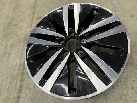 Felga Mercedes w177 CLA C118 X118 w247 CL c215 6.5jx17 ET44 5x112 felga pojedyncza aluminiowa 17 cali oryginalna a1774010200 Felga Mercedes w177 CLA C118 X118 w247 CL c215 6.5jx17 ET44 5x112 felga pojedyncza aluminiowa 17 cali oryginalna a1774010200